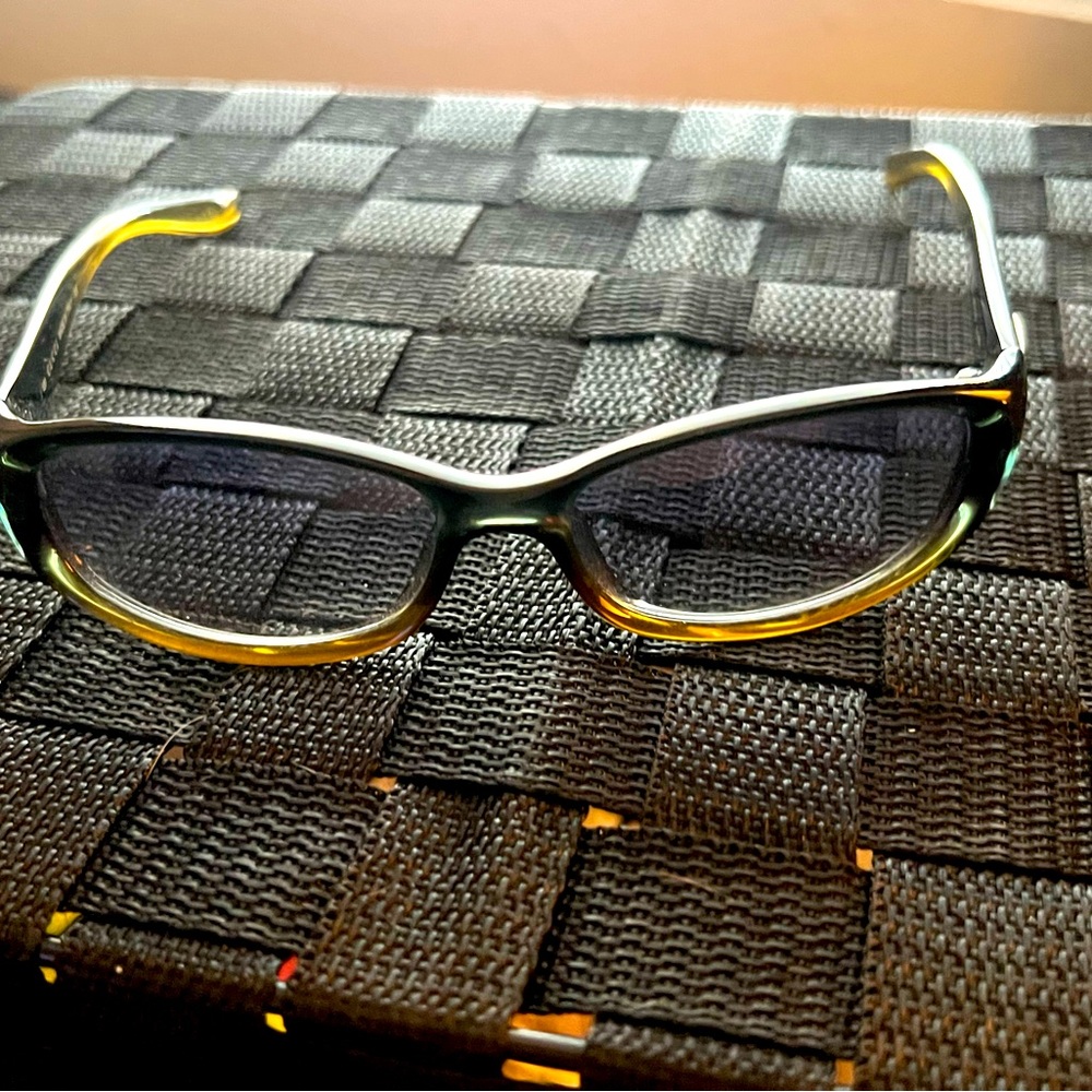 Gucci unisex sunglasses